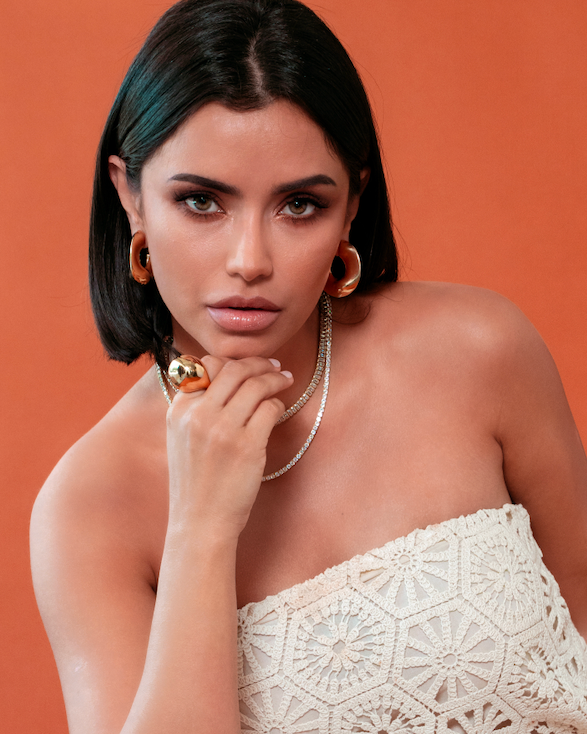 model wearing Ana Gold Hoops