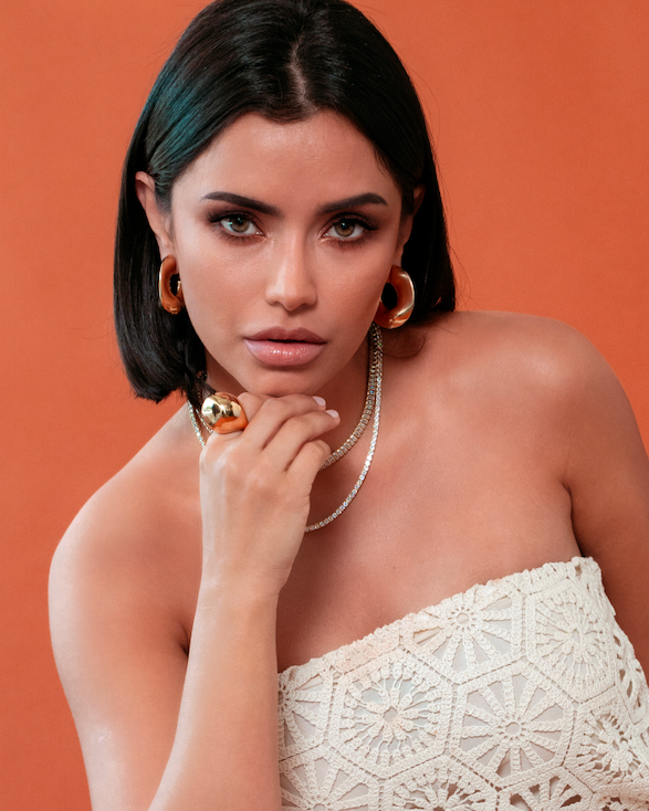 model wearing Ana Gold Hoops