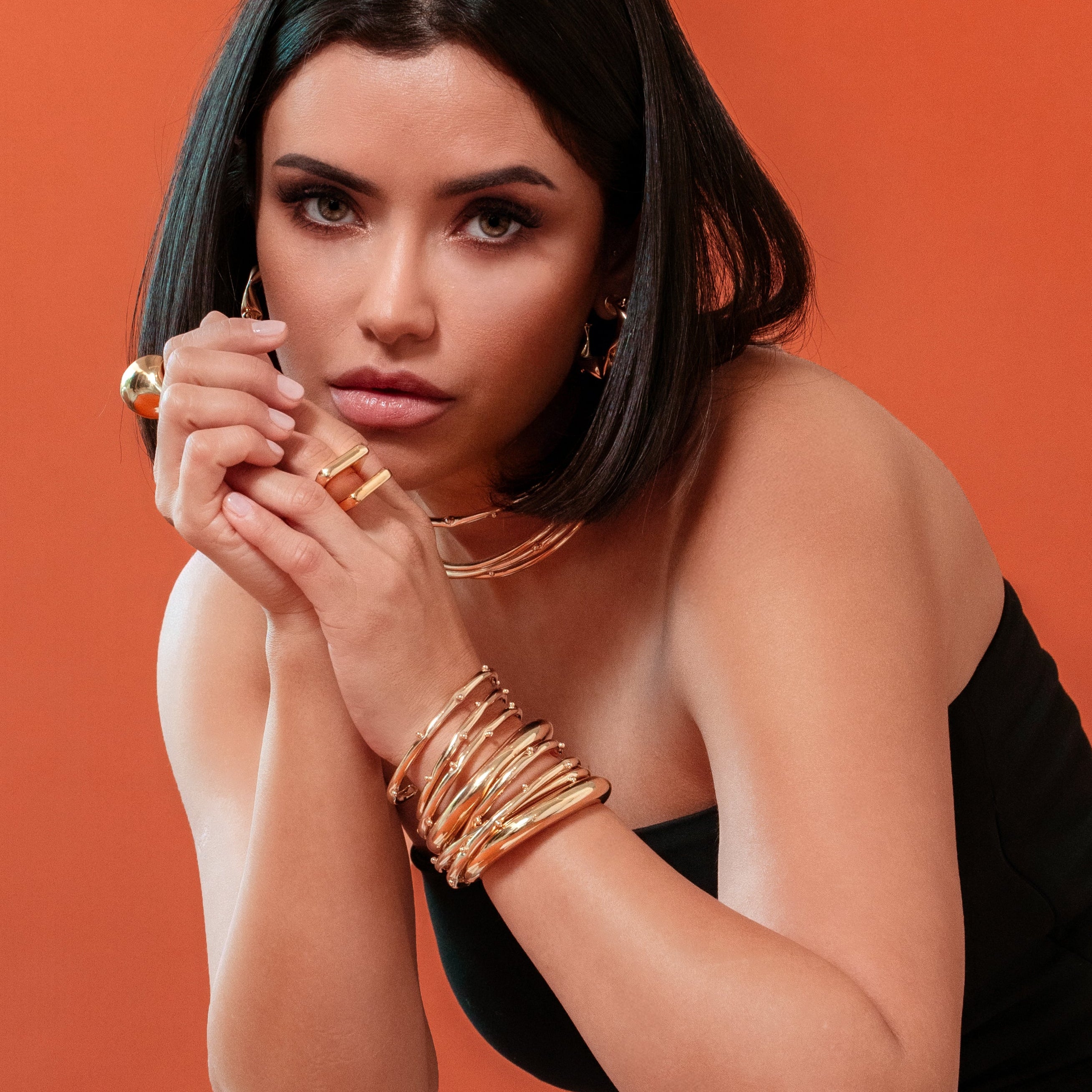Gold plated dotted choker necklace with beaded detail and close fit design
